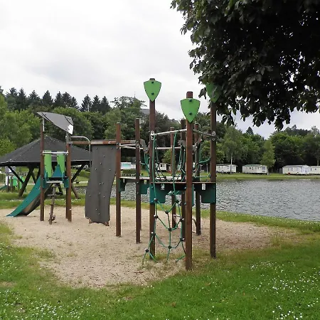 Holiday Camping Le Val De L'aisne-1 Érezée