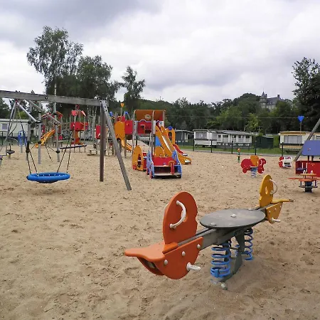 Holiday Camping Le Val De L'aisne-1 *